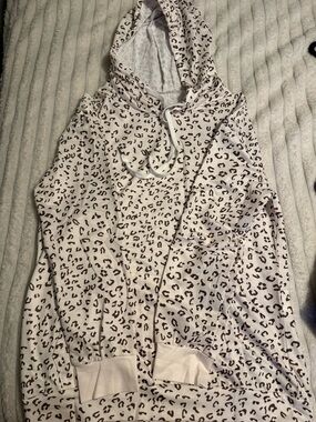 SHEIN White Leopard Print Hoodie- never worn